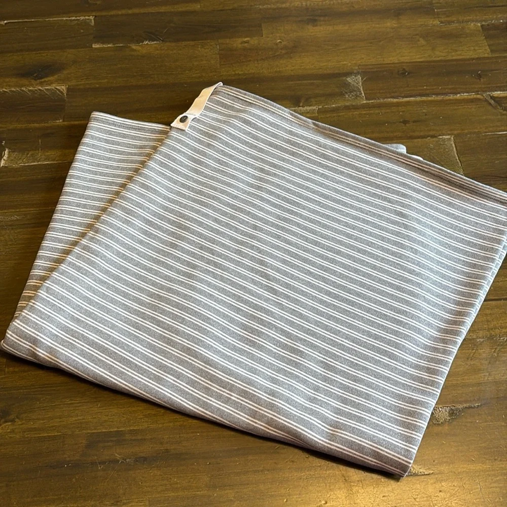 Lululemon Vinyasa Striped Scarf Snap Button Wrap Winter Soft Stretch Athletic